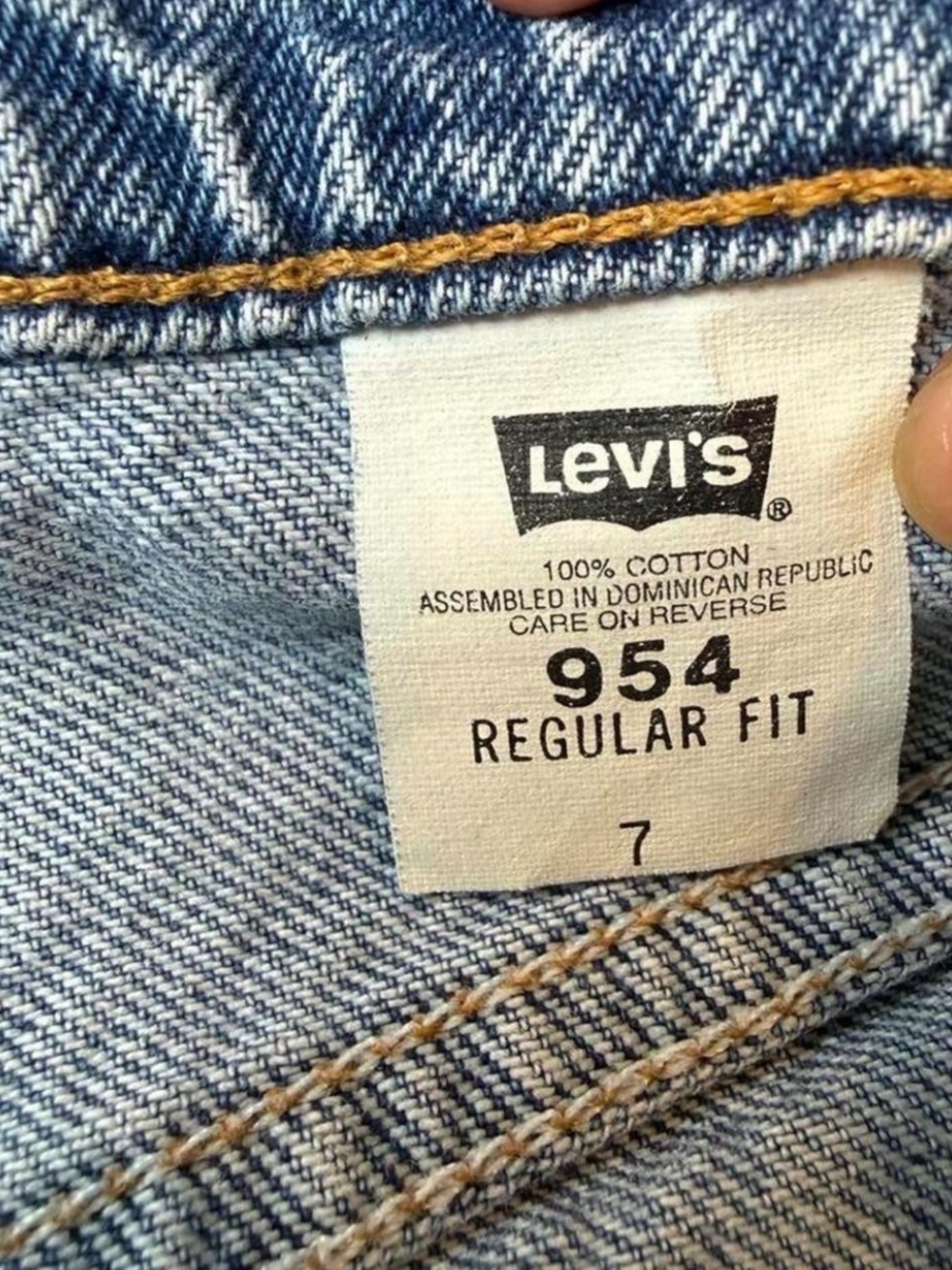 Levi's Vintage 954 Orange Tab Shorts - Picture 5 of 5